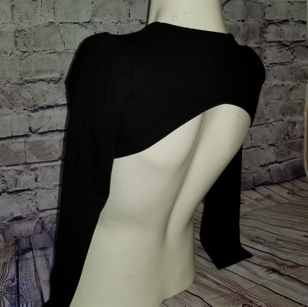 CROPPED CROP TOP